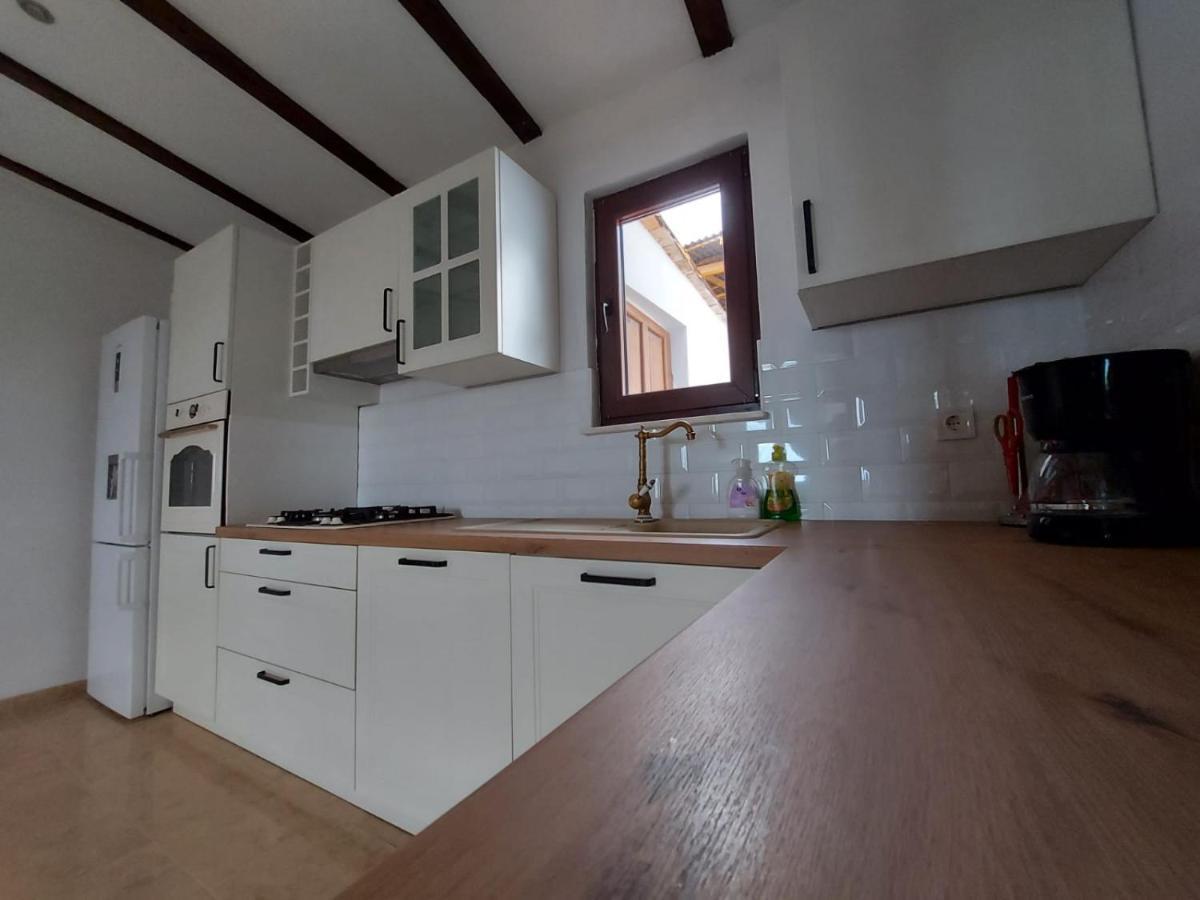 Holiday House Pag Zubovići Eksteriør billede