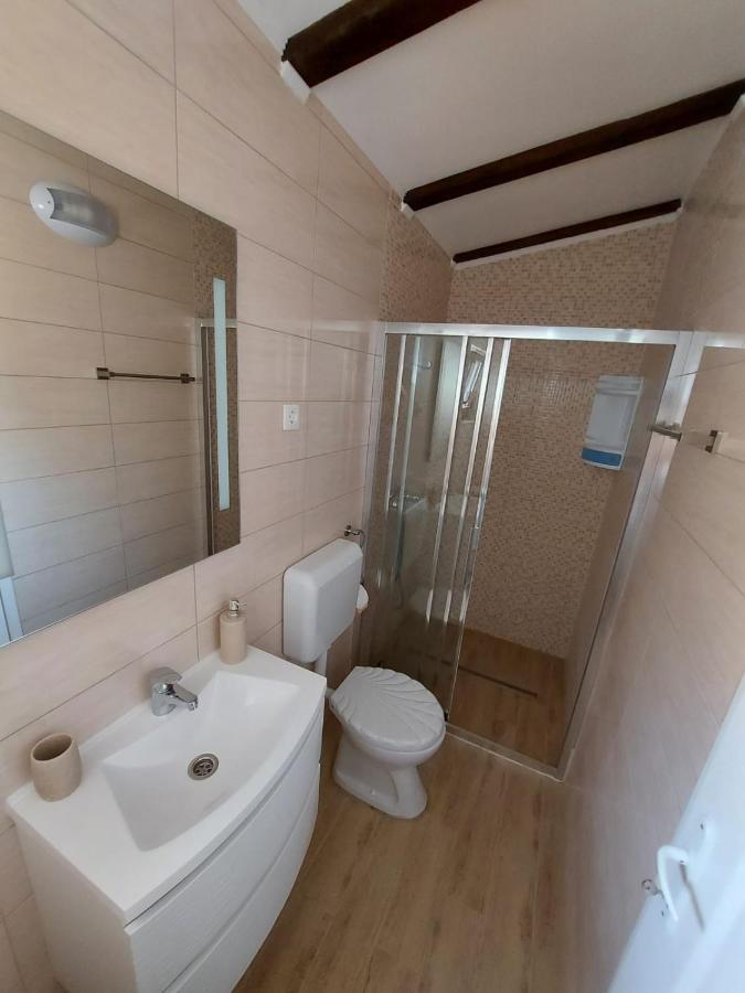 Holiday House Pag Zubovići Eksteriør billede
